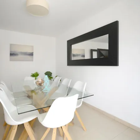 Fiona Lovely, Close To Town And Dunes With Private Pool & Fast Wifi * Corralejo